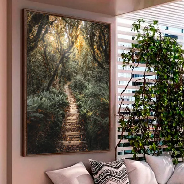 Quadro Paisagem Trilha de Madeira entre a Floresta